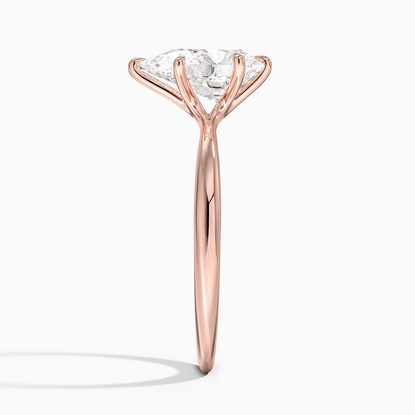 Каблучка з діамантом солітер Freesia Pear Cut