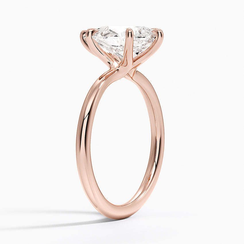 Каблучка з діамантом солітер Freesia Pear Cut