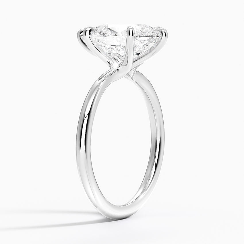 Каблучка з діамантом солітер Freesia Pear Cut