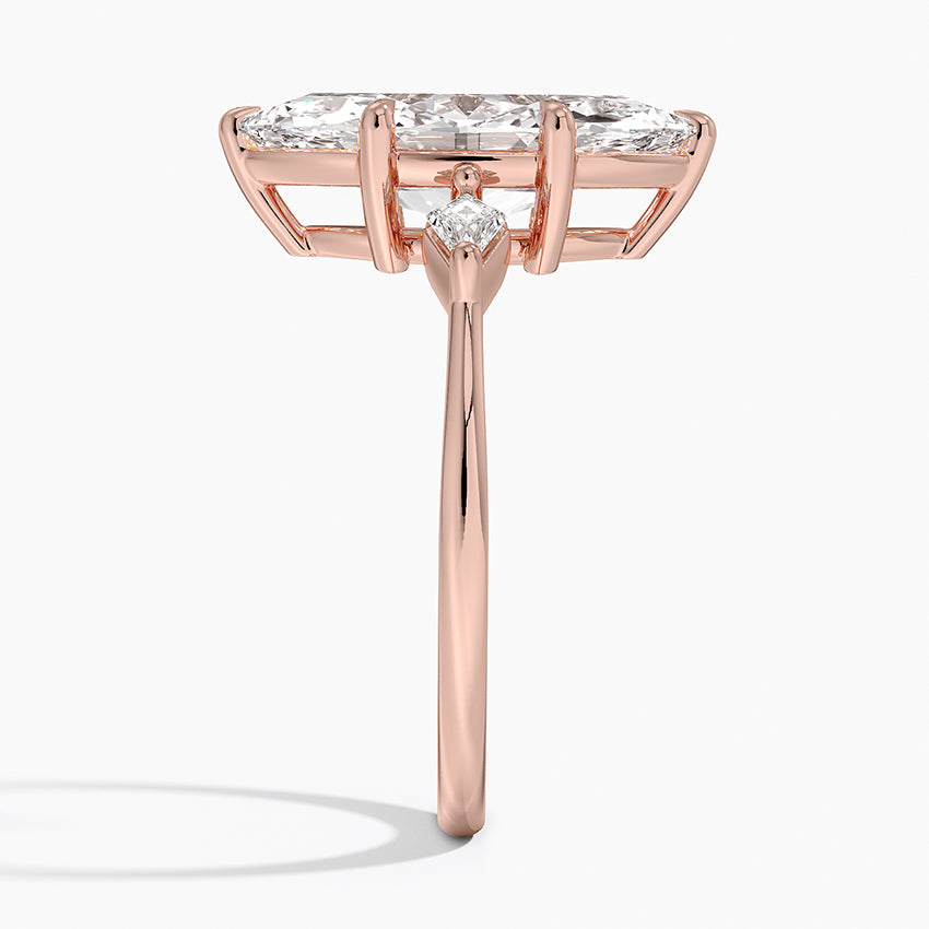 Cometa Three Stone Diamond Ring