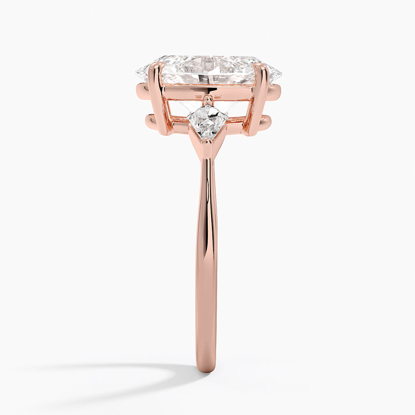 Luxe Cometa Three Stone Diamond Ring