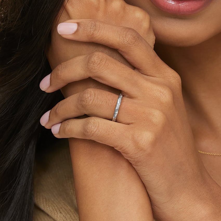 Verdure Engraved Diamond Ring