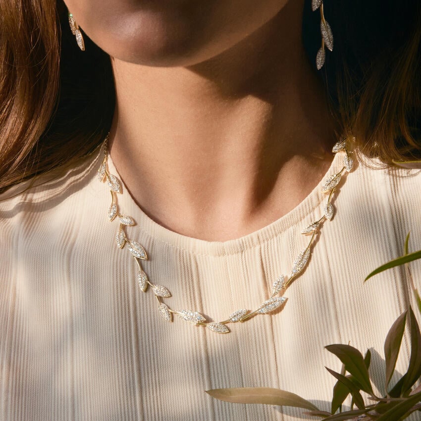 Pavé Olive Branch Diamond Necklace