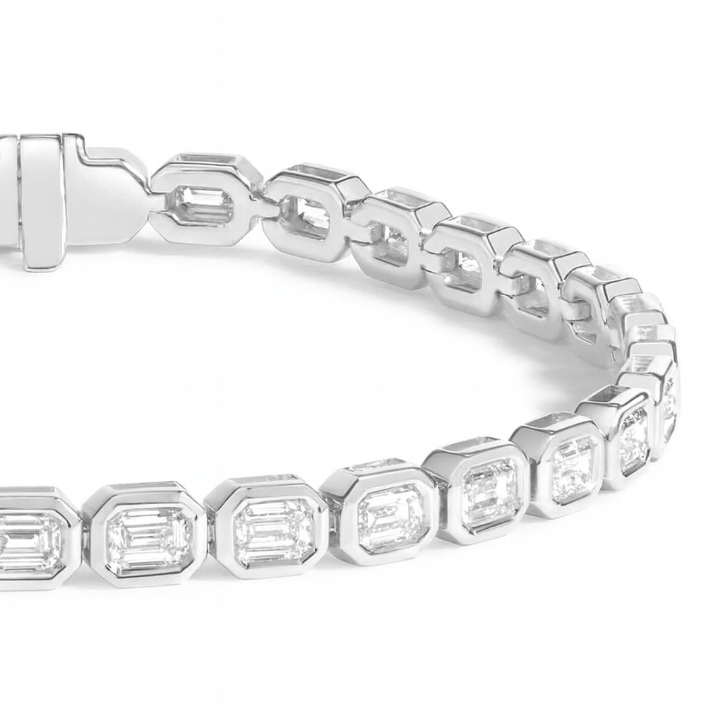 Тенісний браслет з діамантами Bezel Emerald Cut