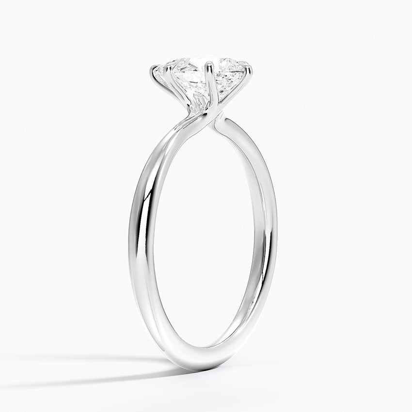 Каблучка з діамантом солітер Freesia Pear Cut