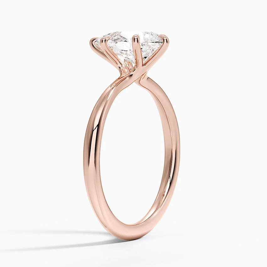 Каблучка з діамантом солітер Freesia Pear Cut