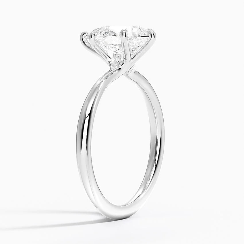Каблучка з діамантом солітер Freesia Pear Cut
