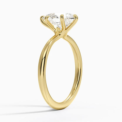 Каблучка з діамантом солітер Freesia Pear Cut