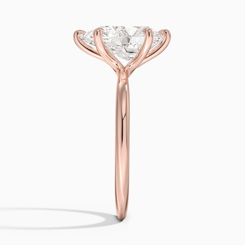Каблучка з діамантом солітер Freesia Pear Cut