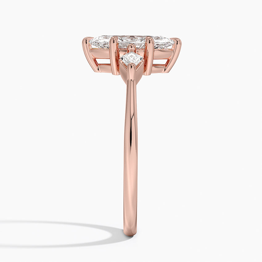 Cometa Three Stone Diamond Ring