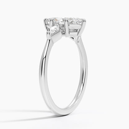 Cometa Three Stone Diamond Ring