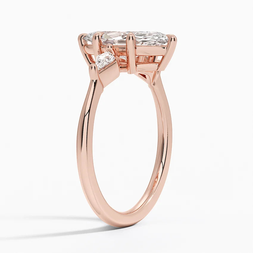 Cometa Three Stone Diamond Ring