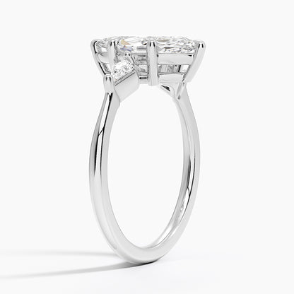 Cometa Three Stone Diamond Ring