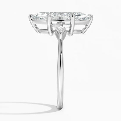 Cometa Three Stone Diamond Ring