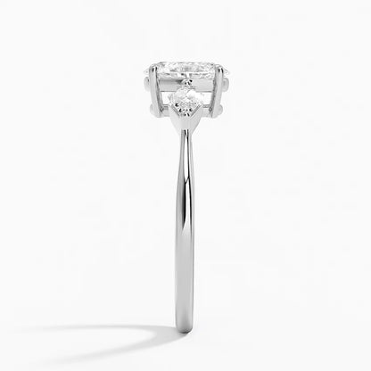 Luxe Cometa Three Stone Diamond Ring