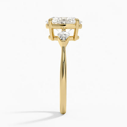 Luxe Cometa Three Stone Diamond Ring