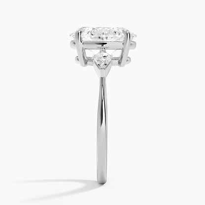Luxe Cometa Three Stone Diamond Ring