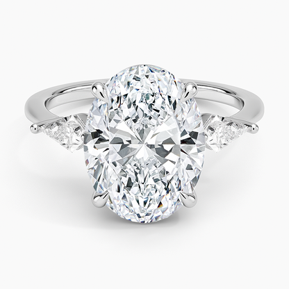 Luxe Cometa Three Stone Diamond Ring