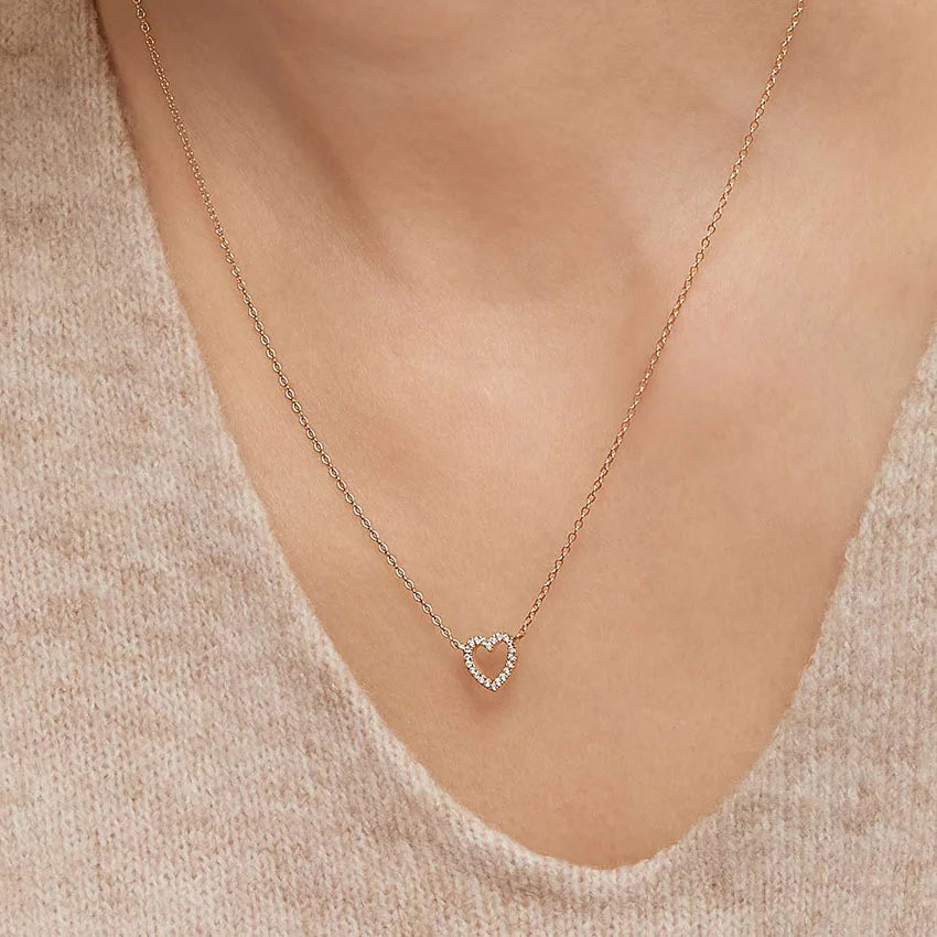 Heart Pavé Diamond Pendant