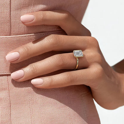 Каблучка з діамантом солітер Annika Semi-Bezel Radiant Cut
